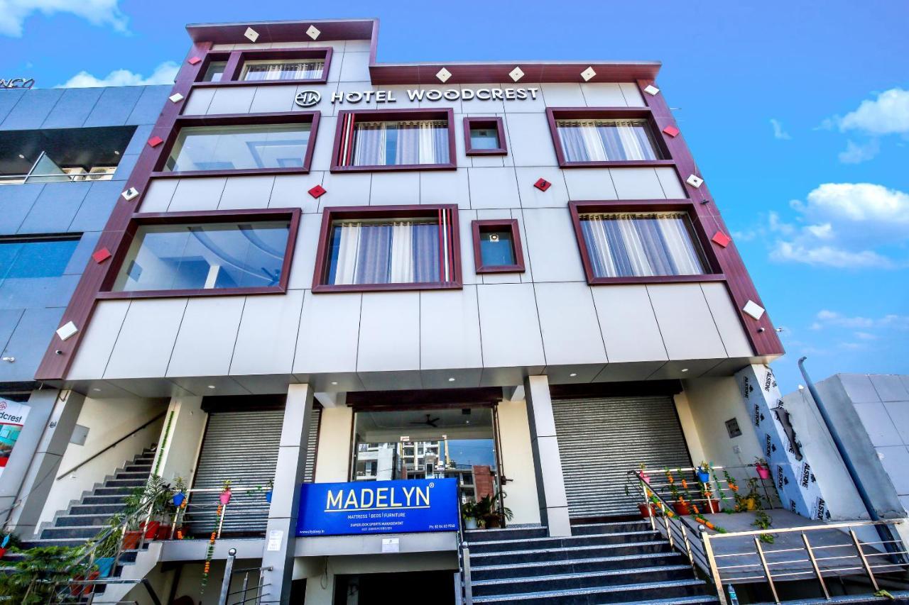 Hotel Woodcrest Zirakpur - Best Family Hotel By - A Unit Of Sidham Group Esterno foto