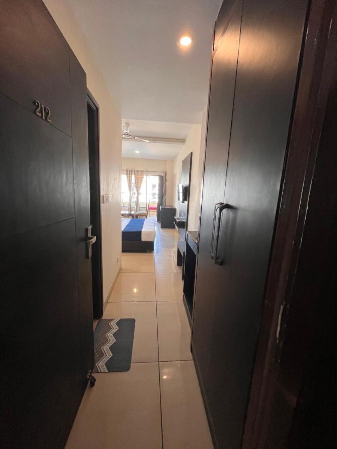 Hotel Woodcrest Zirakpur - Best Family Hotel By - A Unit Of Sidham Group Esterno foto
