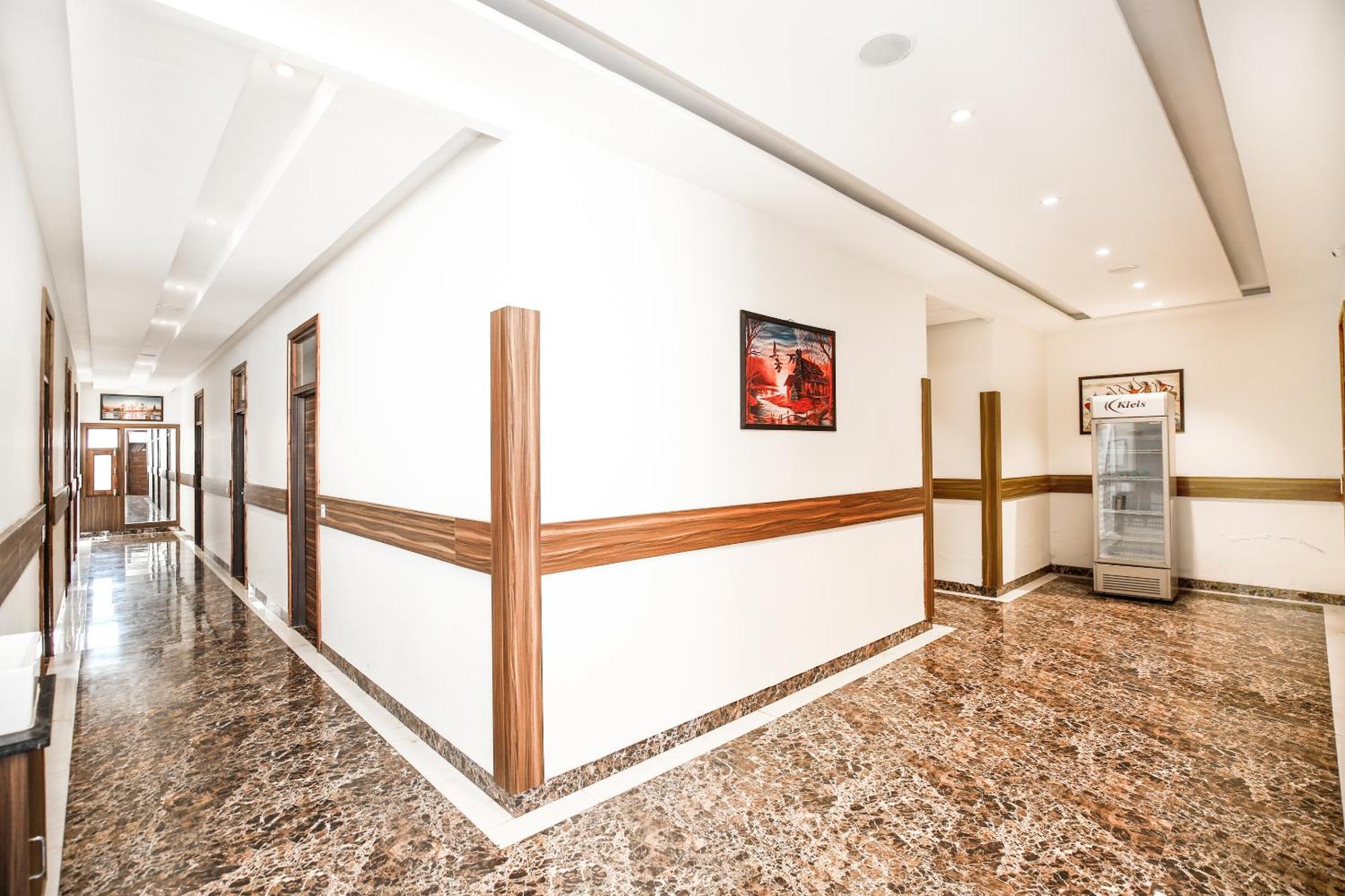 Hotel Woodcrest Zirakpur - Best Family Hotel By - A Unit Of Sidham Group Esterno foto